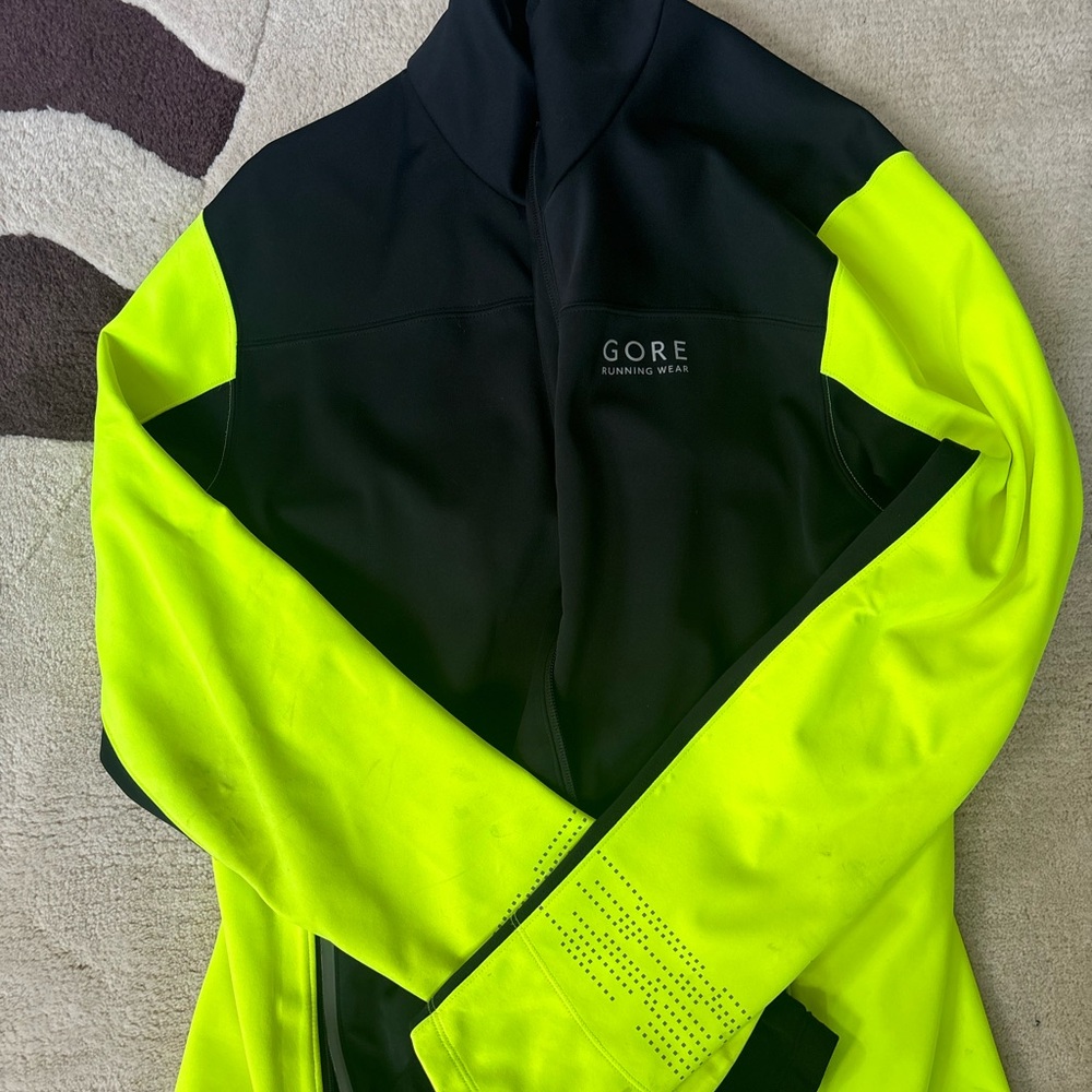 Men’s Running Jacket - Picture 2 of 4